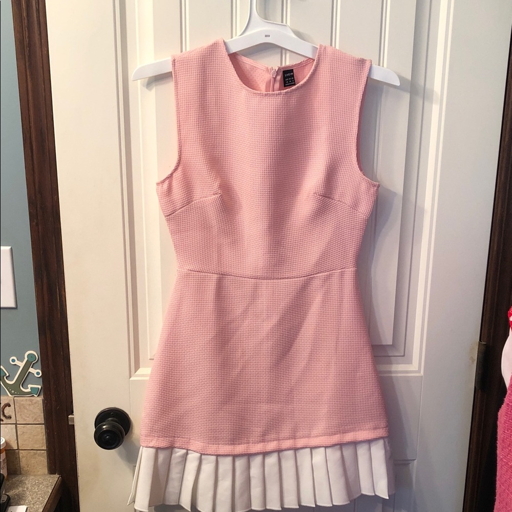 SHEIN Sleeveless Pink Dress with White Pleated Hem